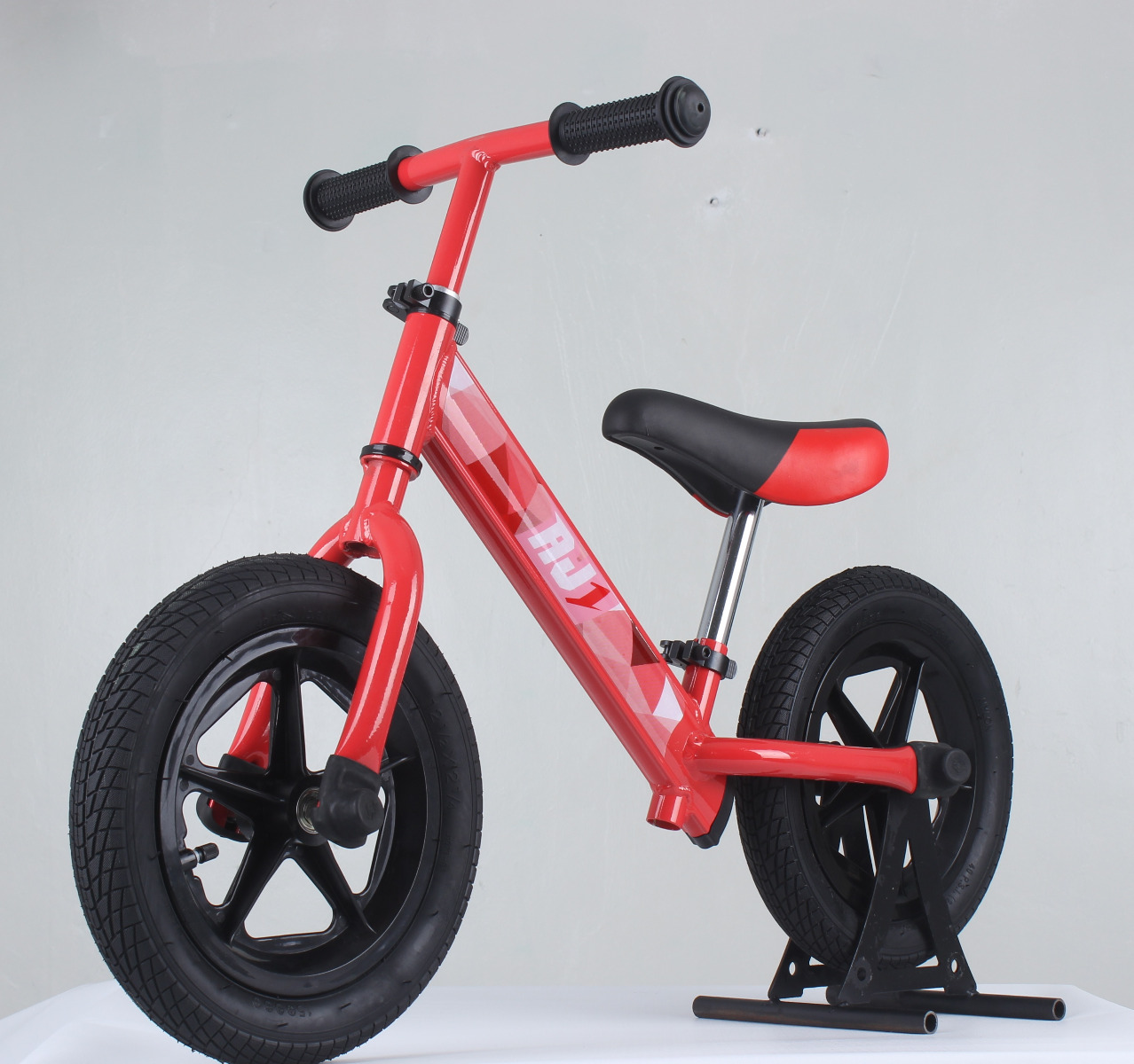 Balansesykkel for barn aluminium 12"